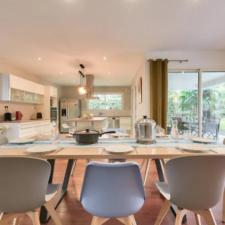 5 Chambres Avec Piscine A