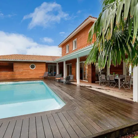 5 Chambres Avec Piscine A Σπίτι διακοπών